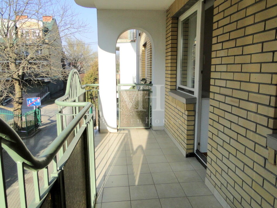 Białystok, Kraszewskiego, Dwa  pokoje - parter- Bojary -duży balkon - garaż.
