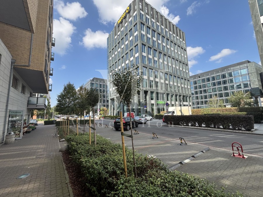 Warszawa, Lokal 183 m² z narożnymi witrynami | Mokotów –Pod Gastronomię i Usługi