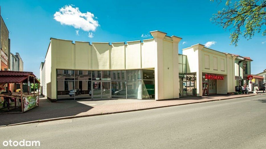 białogardzki, Białogard, Białogard, 1-go Maja, 4 lokale usługowe w centrum