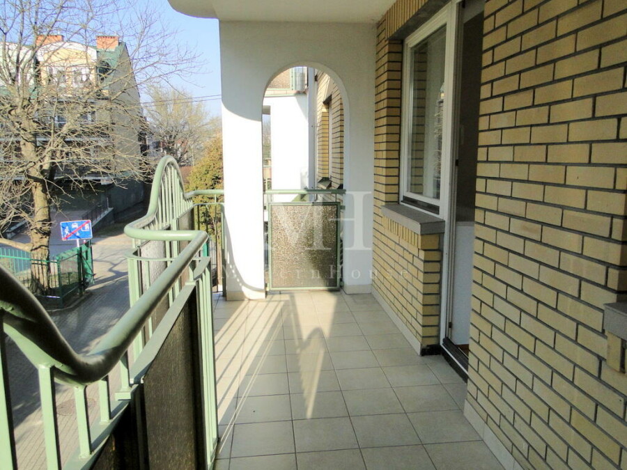 Białystok, Kraszewskiego, Dwa  pokoje - parter- Bojary -duży balkon - garaż.