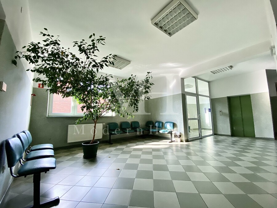 Białystok, Ogrodowa, Lokal Usługowy z Windą w Świetnej Lokalizacji