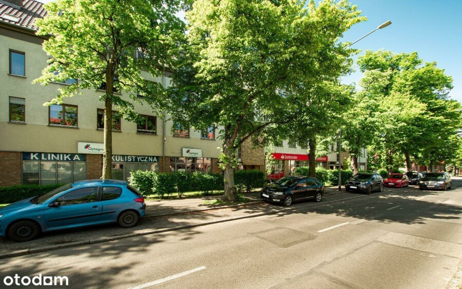 Szczecin, Mickiewicza, Lokal handlowy w parterze budynku mieszkalnego