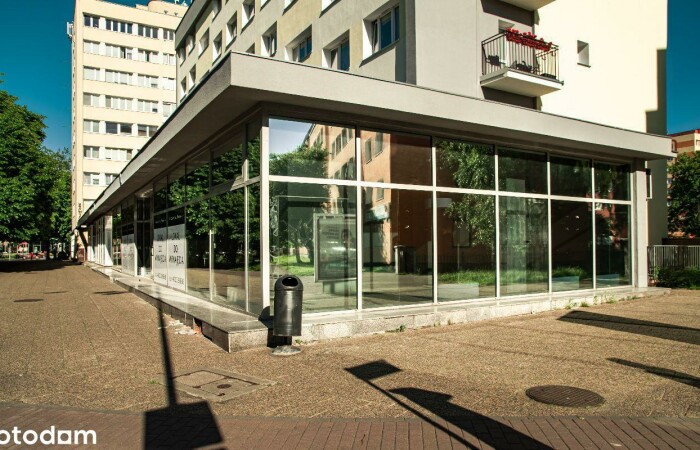 zachodniopomorskie, Szczecin, Lokal handlowy w parterze budynku mieszkalnego