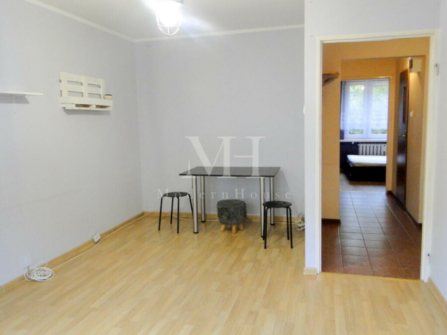 Białystok, Gajowa, Dwa pokoje na parterze na osiedlu Dziesięciny.