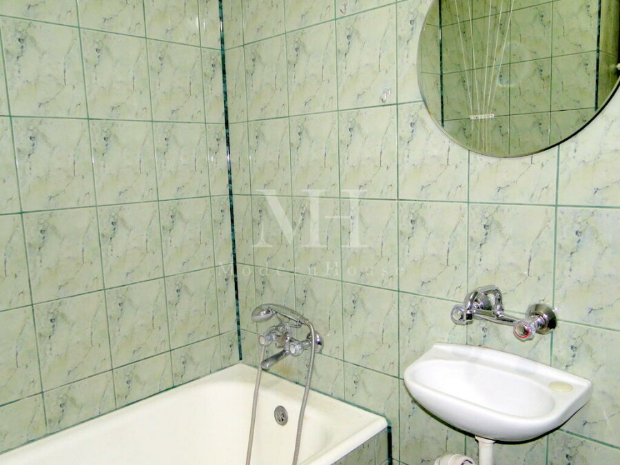 Białystok, Gajowa, Dwa pokoje na parterze na osiedlu Dziesięciny.