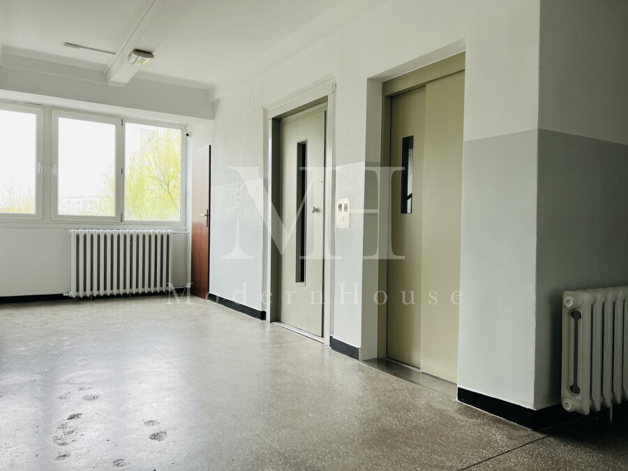 Warszawa, Balkonowa, Kawalerka obok M2 - idealna na start lub wynajem