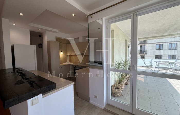 mazowieckie, Warszawa, Przestronny apartament z tarasem na Mokotowie