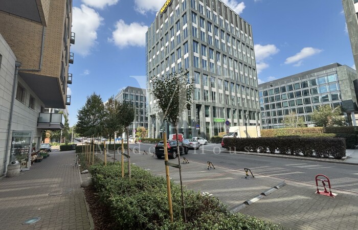 mazowieckie, Warszawa, Lokal 183 m² z narożnymi witrynami | Mokotów –Pod Gastronomię i Usługi
