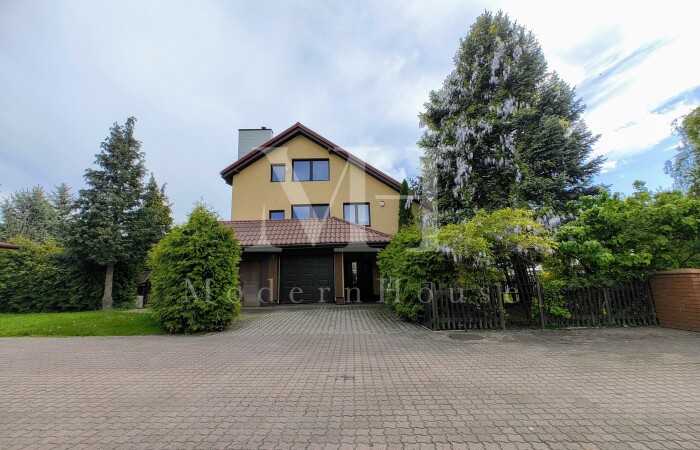 podlaskie, białostocki, Dom dla dużej rodziny w Grabówce – 360 m², gotowy do zamieszkania!