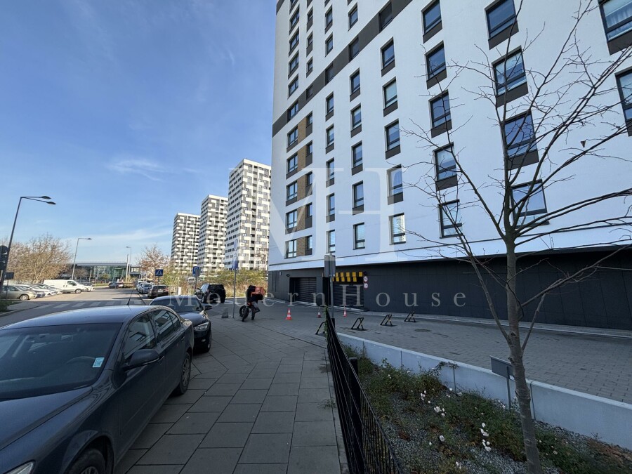 Warszawa, Ostrobramska, Świetny 60m2 Lokal Usługowy na Gocławiu z wysokimi Sufitamii i Witryną.
