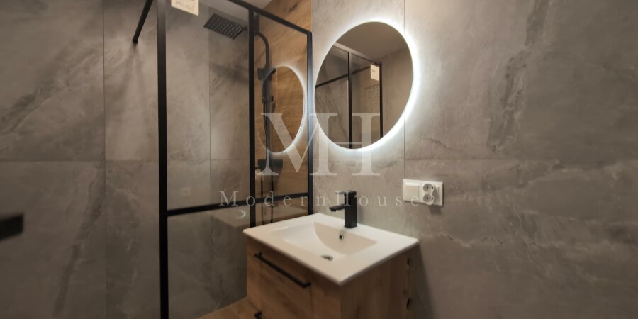 białostocki, Białystok, Białystok, al. Wincentego Witosa, Czteropokojowe mieszkanie po generalnym remoncie gotowe do wejścia