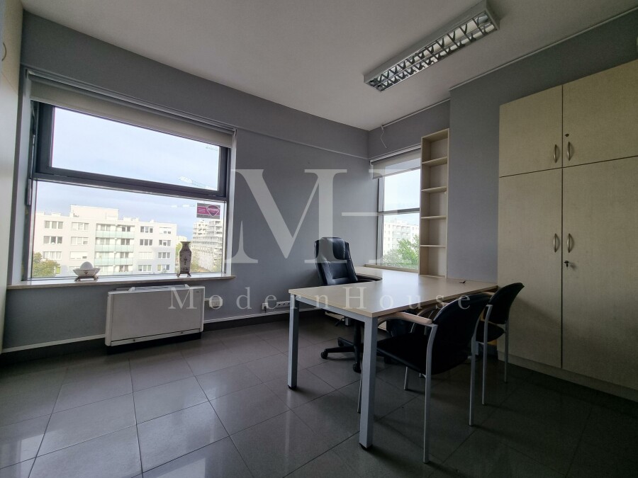 Warszawa, Warszawa, Warszawa, al. Jana Pawła II, Biuro w świetnej lokalizacji - dostępne od zaraz!