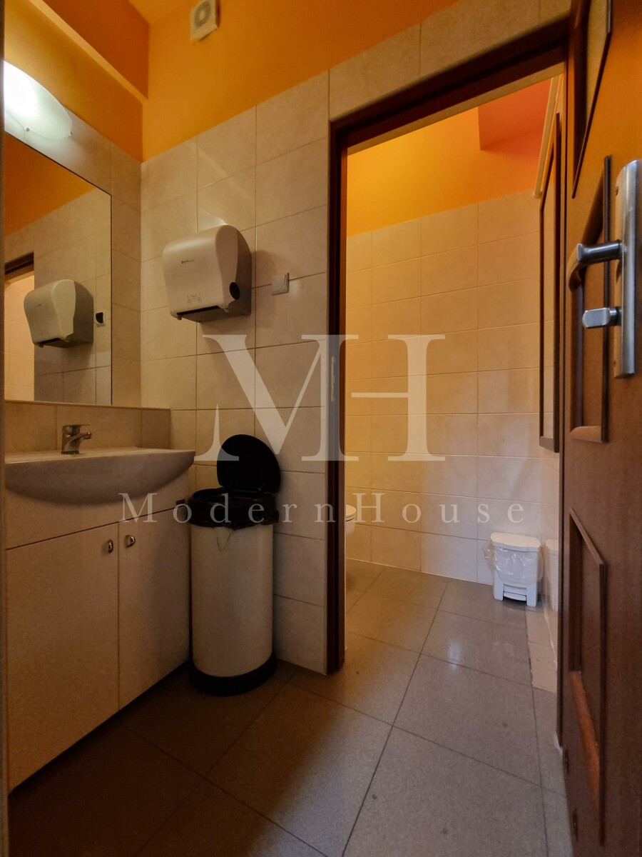 Warszawa, Warszawa, Warszawa, al. Jana Pawła II, Biuro w świetnej lokalizacji - dostępne od zaraz!