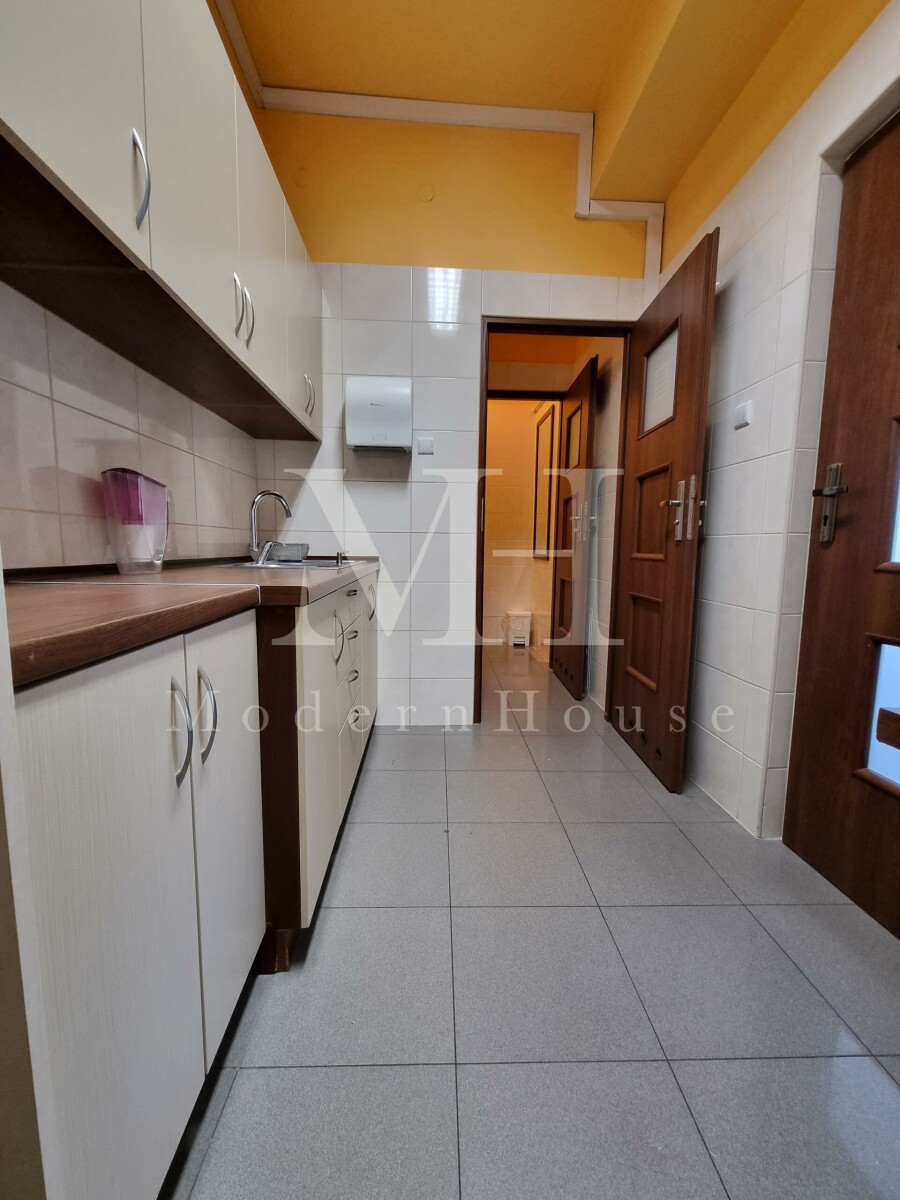 Warszawa, Warszawa, Warszawa, al. Jana Pawła II, Biuro w świetnej lokalizacji - dostępne od zaraz!