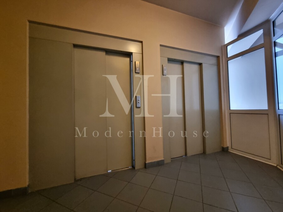 Warszawa, Warszawa, Warszawa, al. Jana Pawła II, Biuro w świetnej lokalizacji - dostępne od zaraz!