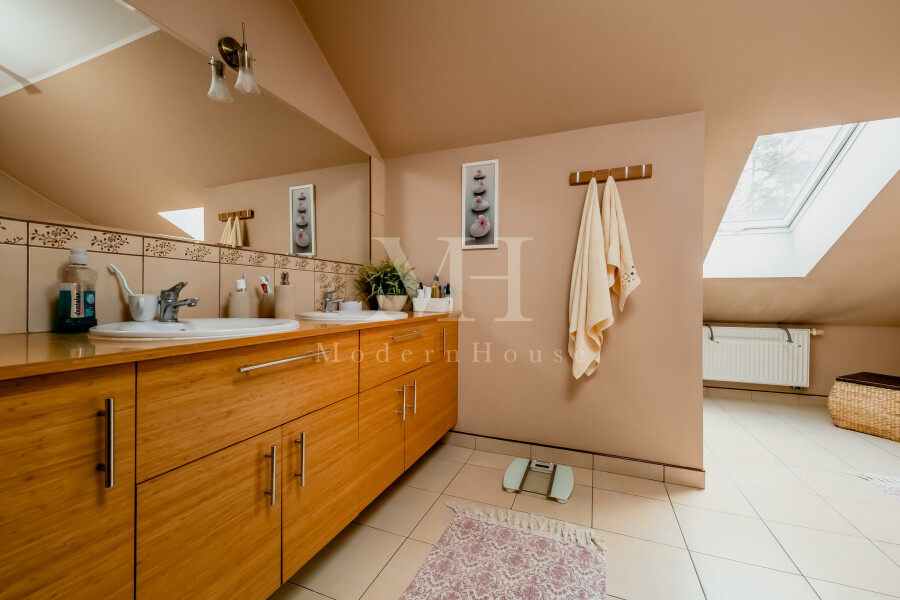 białostocki, Choroszcz, Kościuki, Dom z piękną, dużą działką — tylko 8 km od Białegostoku