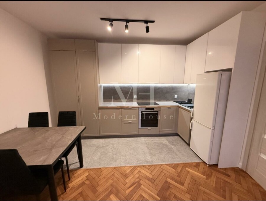 białostocki, Białystok, Białystok, al. Józefa Piłsudskiego, 2- pokojowe mieszkanie w centrum miasta po generalnym remoncie