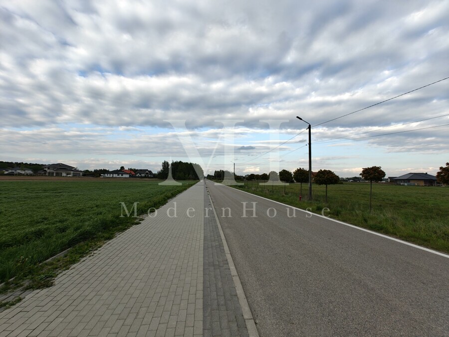 wołomiński, Dąbrówka, Dąbrówka, Rodzinny dom z dużą działką 5 pokoi  garaż 2 auta Dąbrówka 30 min W-wa!