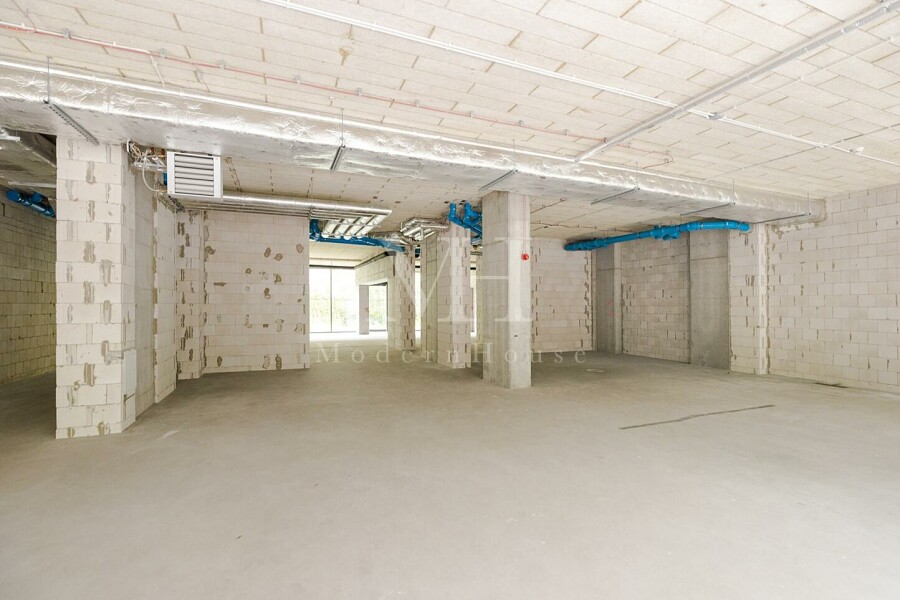 Warszawa, Grzybowska, 309 m² przy Rondzie ONZ | Witryny | Ogródek | Ciężka Gastronomia.