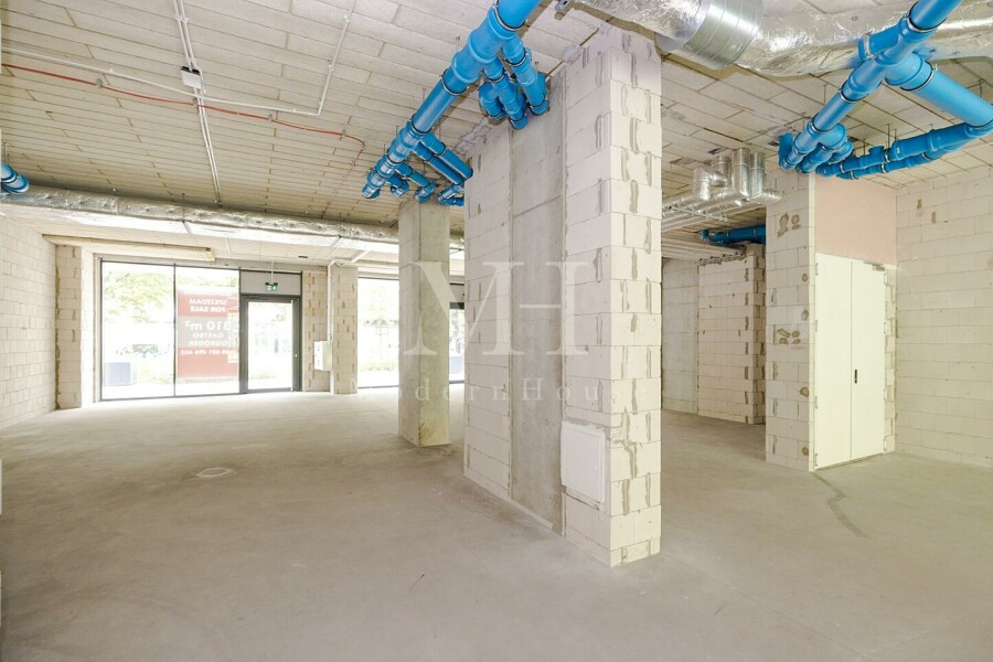 Warszawa, Grzybowska, 309 m² przy Rondzie ONZ | Witryny | Ogródek | Ciężka Gastronomia.