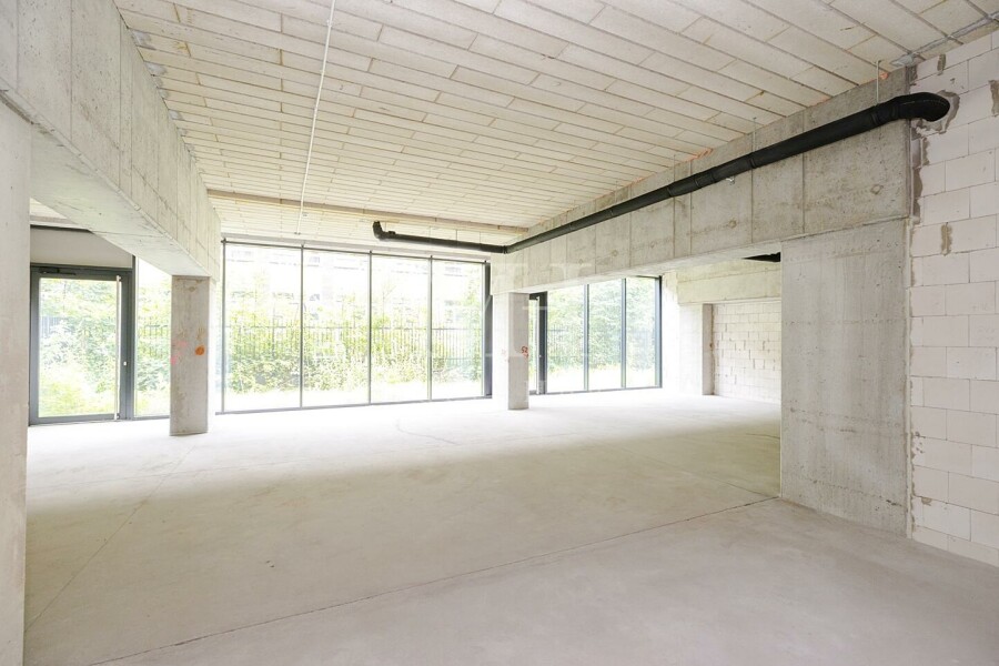 Warszawa, Grzybowska, 309 m² przy Rondzie ONZ | Witryny | Ogródek | Ciężka Gastronomia.