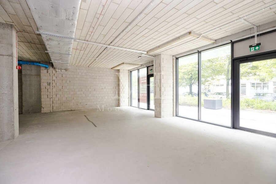 Warszawa, Grzybowska, 309 m² przy Rondzie ONZ | Witryny | Ogródek | Ciężka Gastronomia.