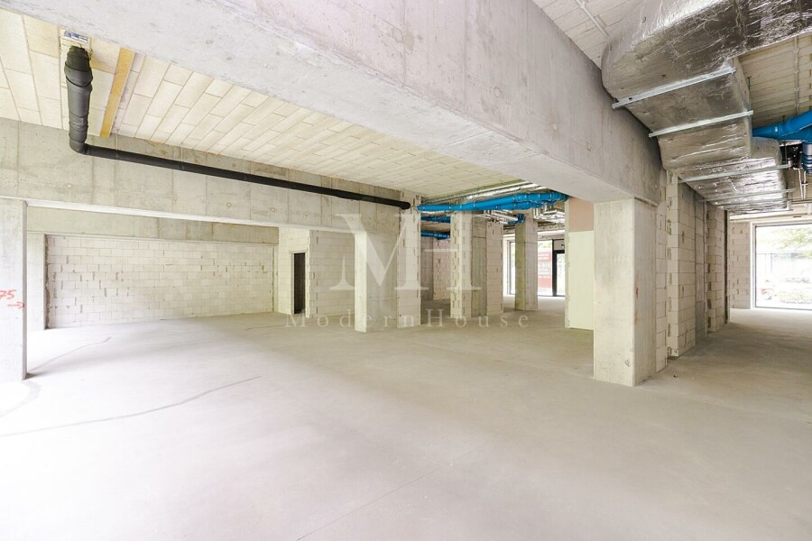 Warszawa, Grzybowska, 309 m² przy Rondzie ONZ | Witryny | Ogródek | Ciężka Gastronomia.