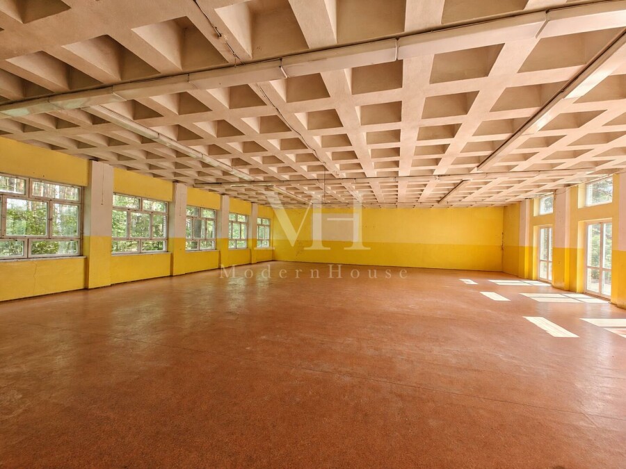 węgrowski, Łochów, Łazy, Nieruchomość z potencjałem 3,7 ha, 1480 m2 pow. użyt. Łazy, Lochów