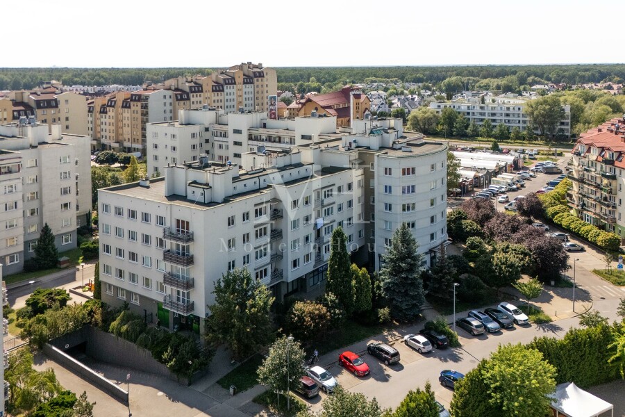 Warszawa, Gotowy lokal usługowy | Duże witryny | 4 m wysokości | Wąwozowa 32