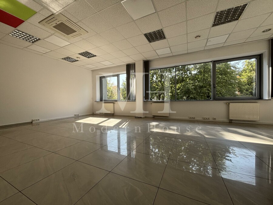 Warszawa, al. Jerozolimskie, Lokal biurowo-usługowy 166 m² | Al.Jerozolimskie| 3 miejsca parkingowe