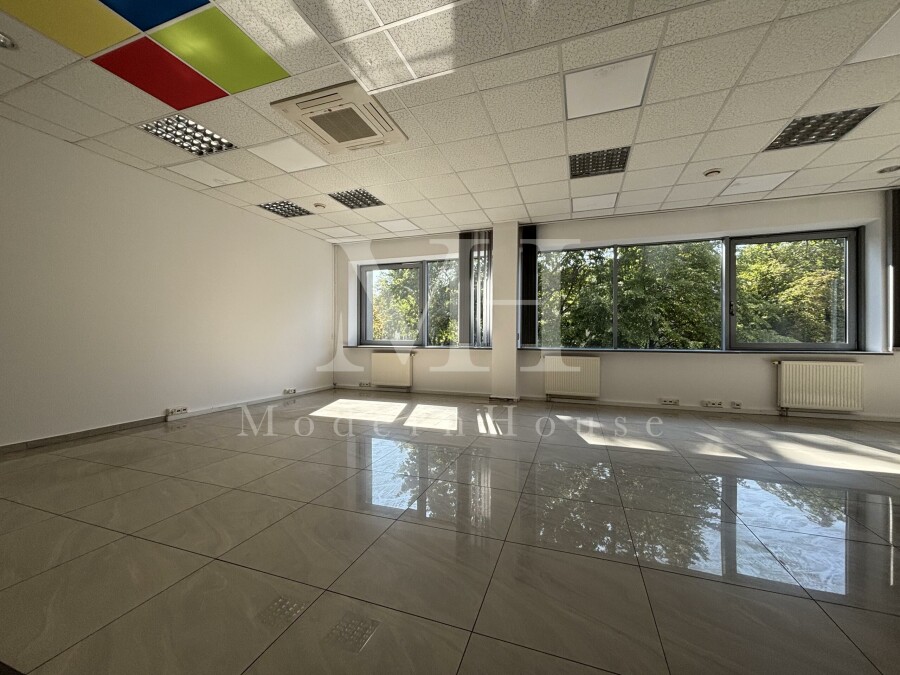Warszawa, al. Jerozolimskie, Lokal biurowo-usługowy 166 m² | Al.Jerozolimskie| 3 miejsca parkingowe
