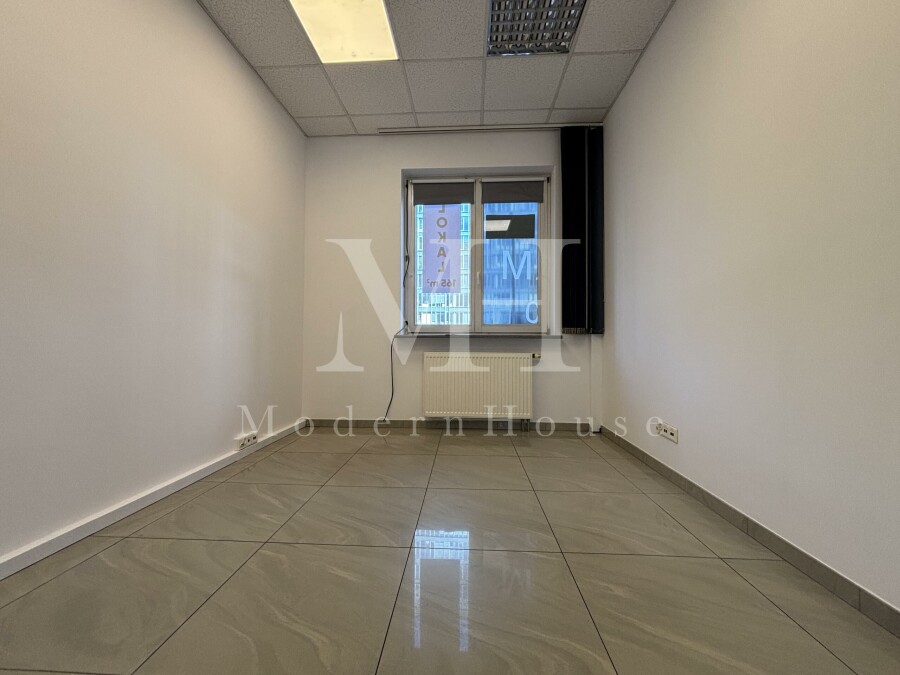 Warszawa, al. Jerozolimskie, Lokal biurowo-usługowy 166 m² | Al.Jerozolimskie| 3 miejsca parkingowe