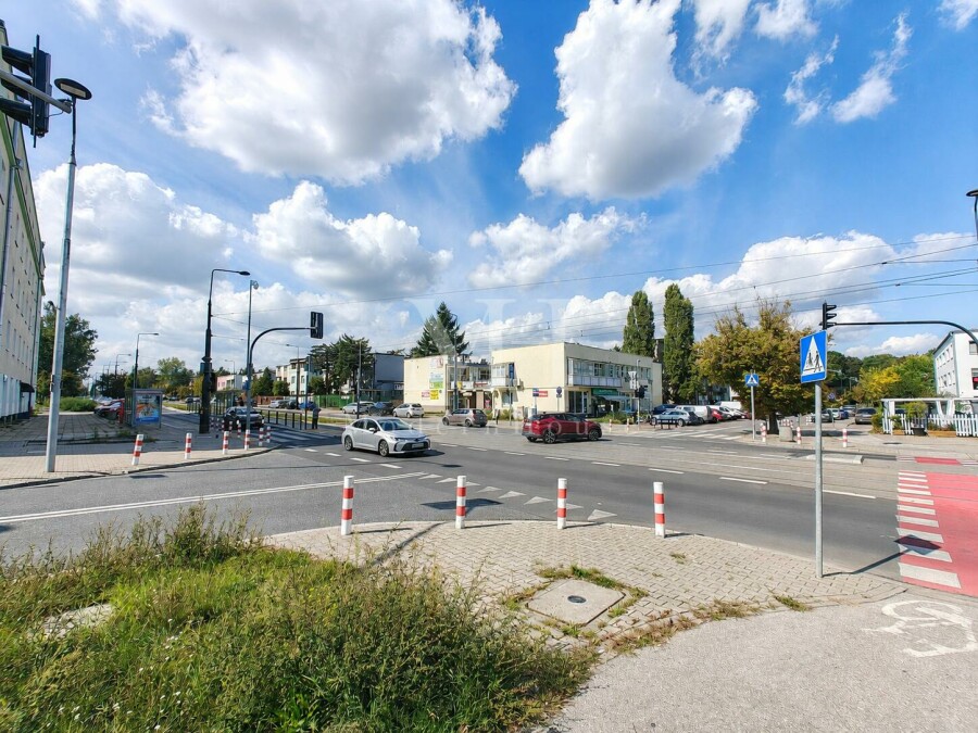 Warszawa, Obozowa, Wola Obozowa lokal usługowy 100 m²  parter | witryna | piwnican 40