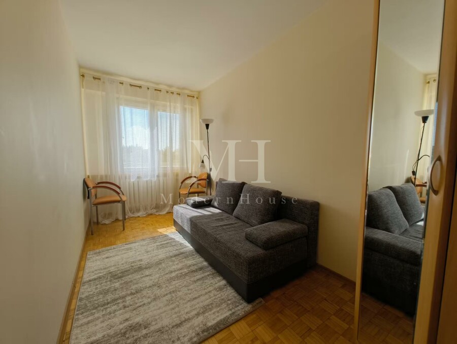 Białystok, Dziesięciny, Gajowa, 3 pokoje na ul. Gajowej – balkon, piwnica i parking za szlabanem