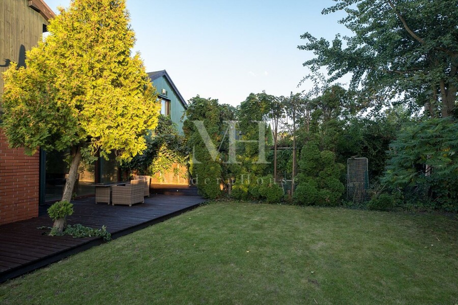 Warszawa, Karmazynowa, Dom 254 m² | Działka 663 m² | 6 pokoi | Garaż 2 auta | Ursynów