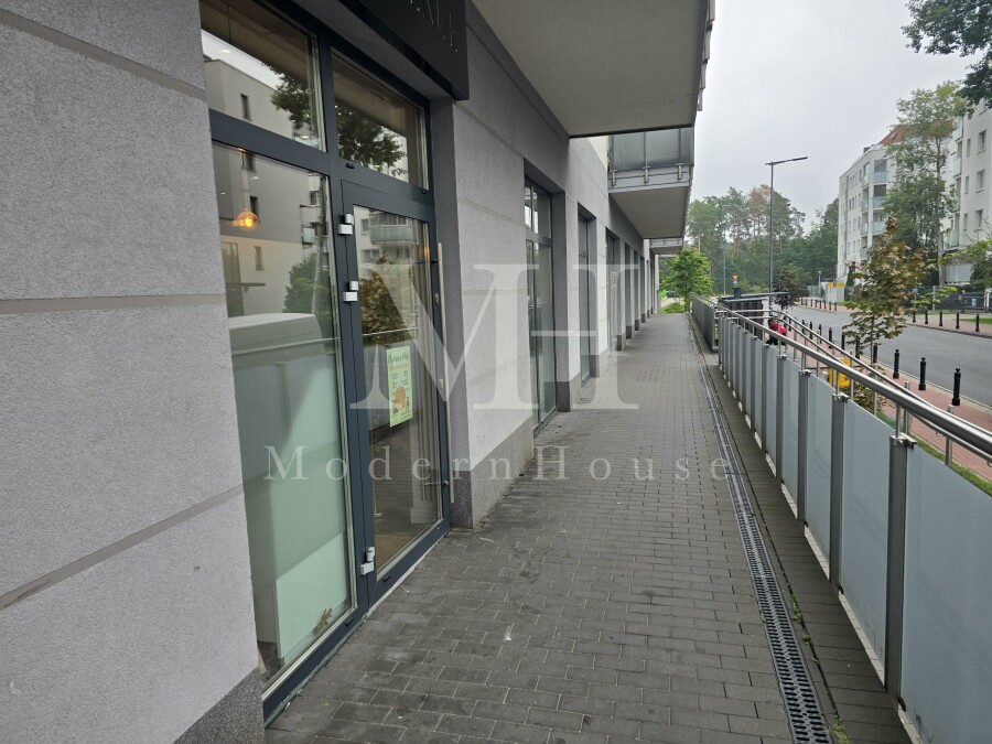 wołomiński, Ząbki, Ząbki, Christiana Andersena, Lokal usługowy 173,5 m² | Witryny | Wysokość 4 m | Ząbki | Andersena