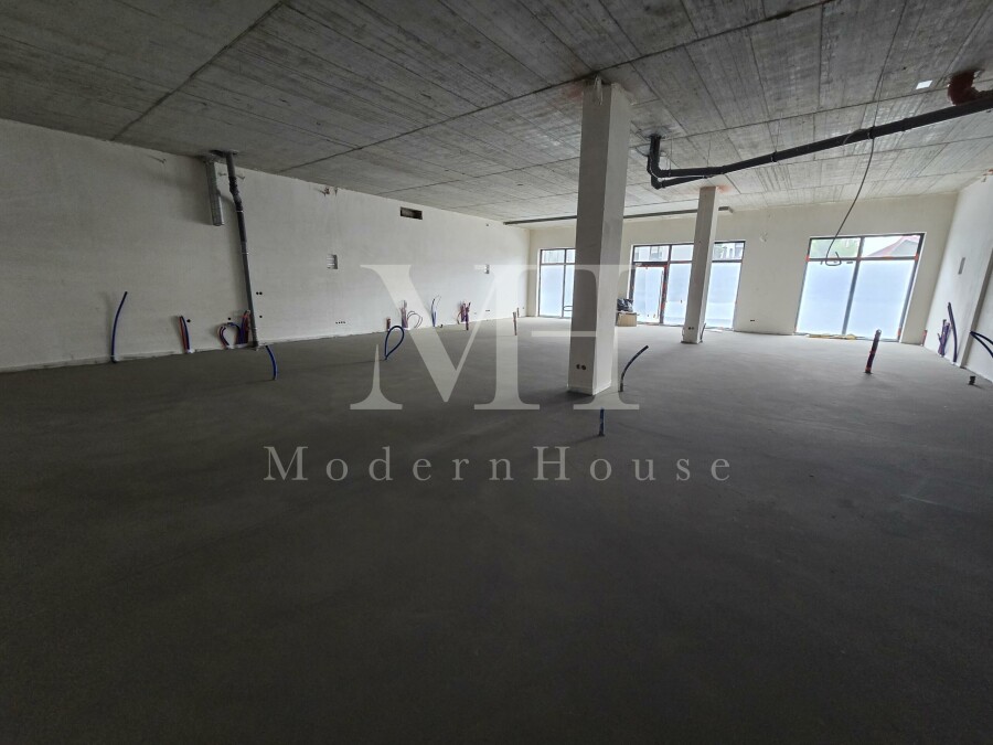 wołomiński, Ząbki, Ząbki, Christiana Andersena, Lokal usługowy 173,5 m² | Witryny | Wysokość 4 m | Ząbki | Andersena