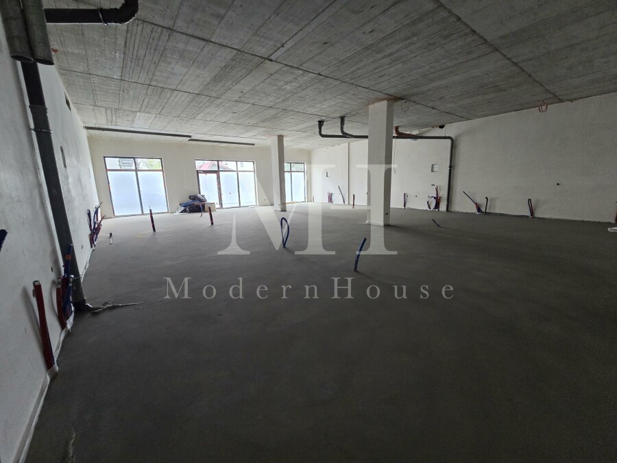 wołomiński, Ząbki, Ząbki, Christiana Andersena, Lokal usługowy 173,5 m² | Witryny | Wysokość 4 m | Ząbki | Andersena
