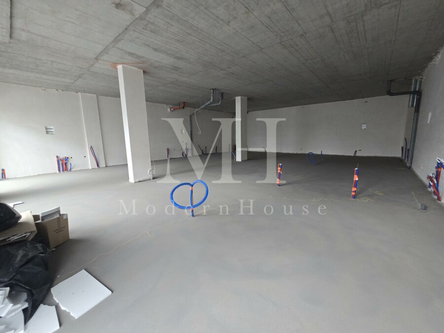 wołomiński, Ząbki, Ząbki, Christiana Andersena, Lokal usługowy 173,5 m² | Witryny | Wysokość 4 m | Ząbki | Andersena
