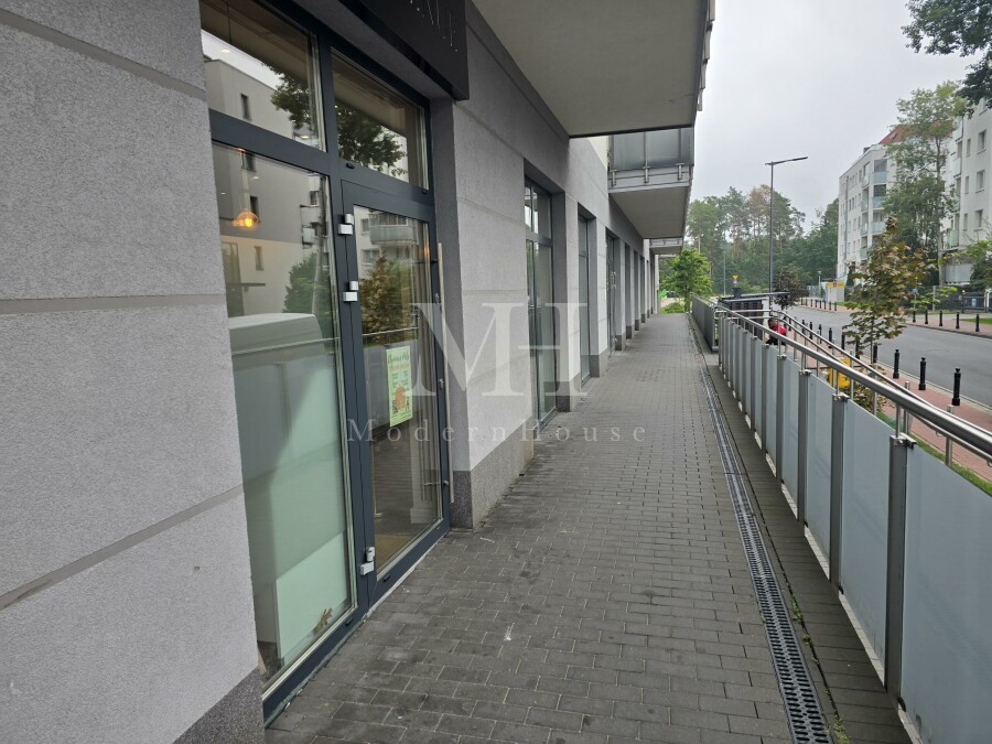 wołomiński, Ząbki, Ząbki, Chrystiana Andersena, Lokal usługowy 82 m² | Duże witryny | Wysokość 4 m | Ząbki | Andersena